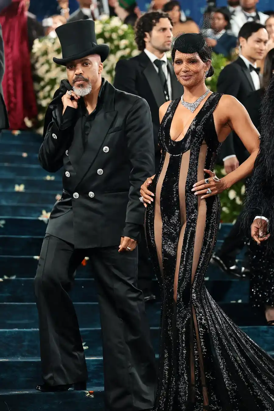 Couples Gallery 2025 Met Gala 427 Van Hunt Halle Berry GettyImages 2213622475