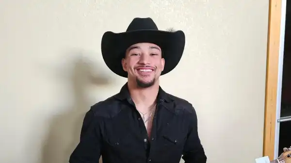 The Voice Finalist Jaelen Johnston Flubs Lyrics on Stage Ahead of Final