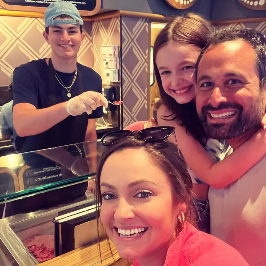 The Bachelors Jason Mesnick and Molly Mesnicks Family Album