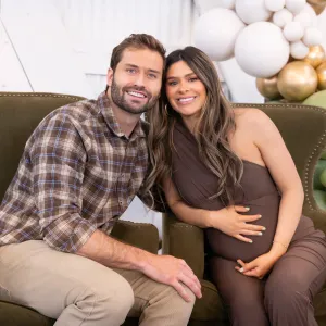 Dakota Denies He's Having Another Baby