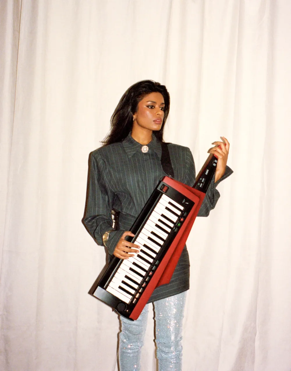 Debbii Dawson Press Shot (credit - Aaron Sinclair)