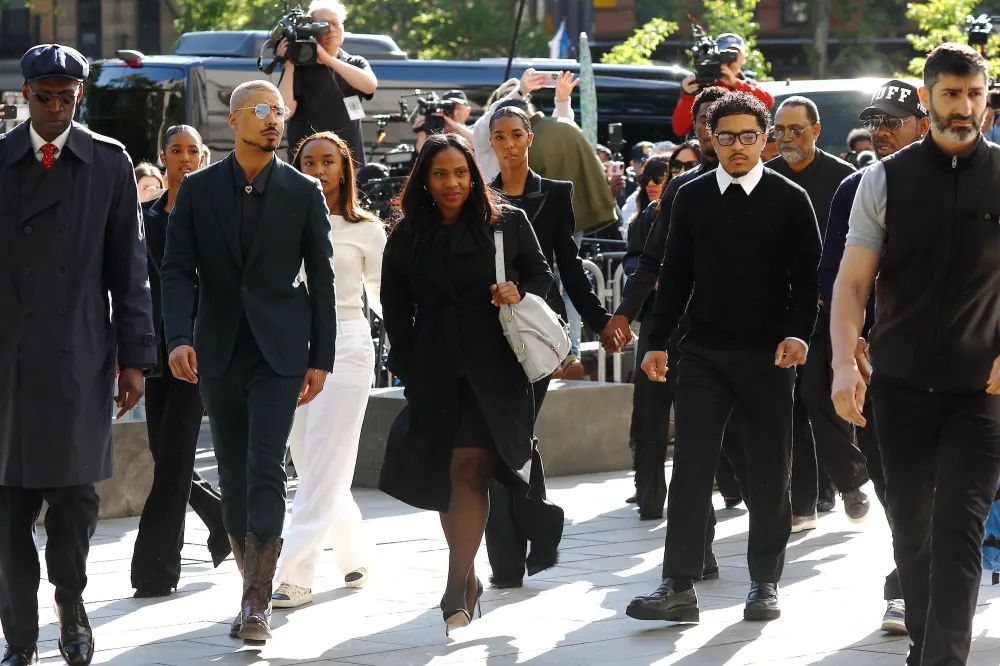Diddy Family Supports Him at Court inline GettyImages-2214690232.jpg