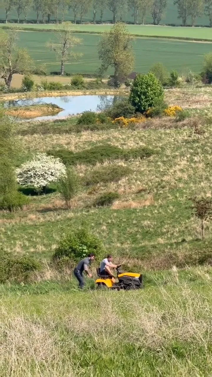 Ellen DeGeneres Ditches Her Blonde Hair for Darker Color After Moving to England 463