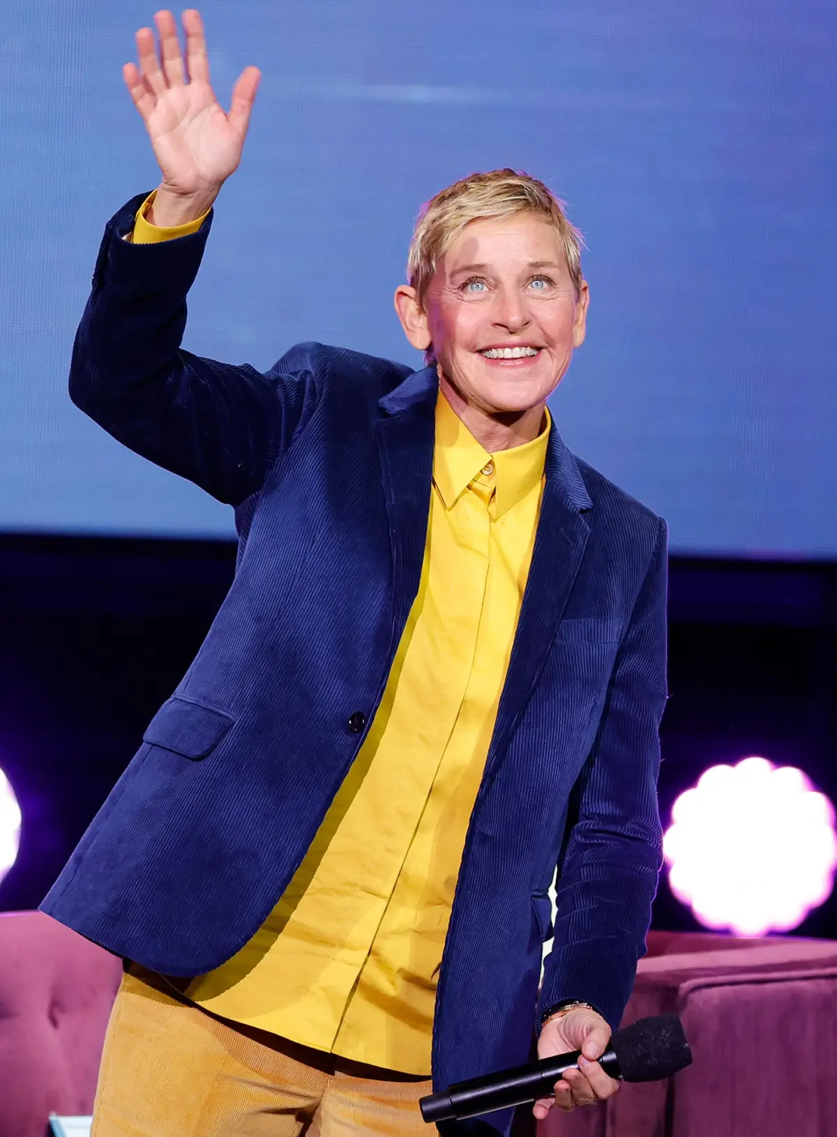 Ellen DeGeneres Ditches Her Blonde Hair for Darker Color After Moving to England 464