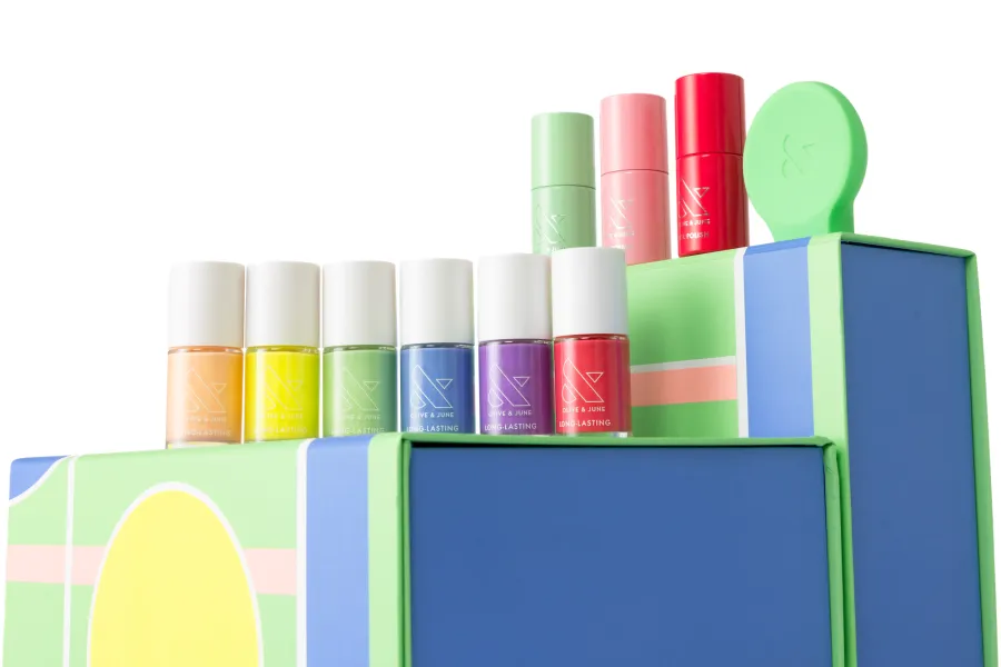 From a Glowy Body Oil to an Ultra Refreshing Cold Brew Here s What To Add to Cart This Week