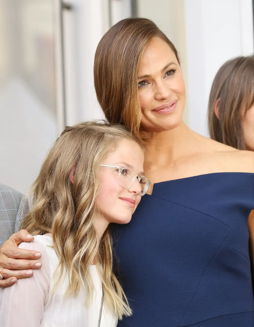 GettyImages-1020210730 Insider Jennifer Garner and Violet Affleck Bond