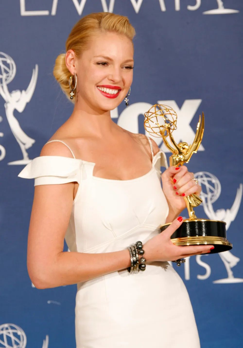GettyImages-130405304-Katherine-Heigl-Watched-Roswell-With-Her-Kids