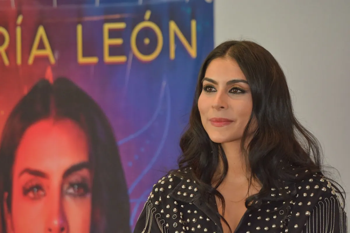 María León, cantante y actriz mexicana