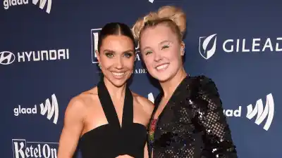 GettyImages-1389226679 Jenna Johnson Weighs In on JoJo Siwa’s New Relationship