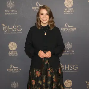 Bindi Irwin Gives Health Update After Emergency Surgery/ ‘Healing’