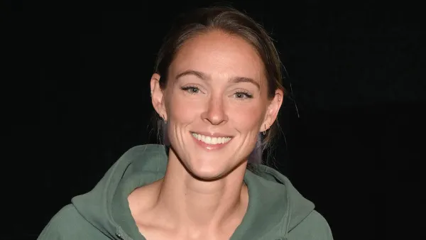 GettyImages-2157483583-Kylie-Kelce-Shares-Advice-to-Moms-of-Multiple-Kids.