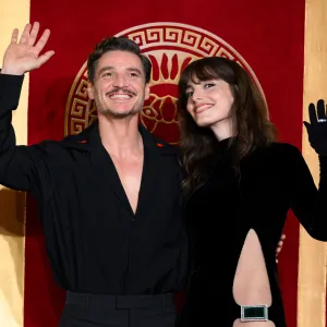 Pedro Pascal y Lux