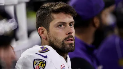 Feature GettyImages-2191622557 Justin Tucker Baltimore Ravens Sidelines