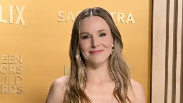 See the Hilarious DIY Mother's Day Card Kristen Bell Got From Daughters