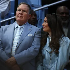 Feature GettyImages-2204050768 Bill Belichick Jordon Hudson North Carolina