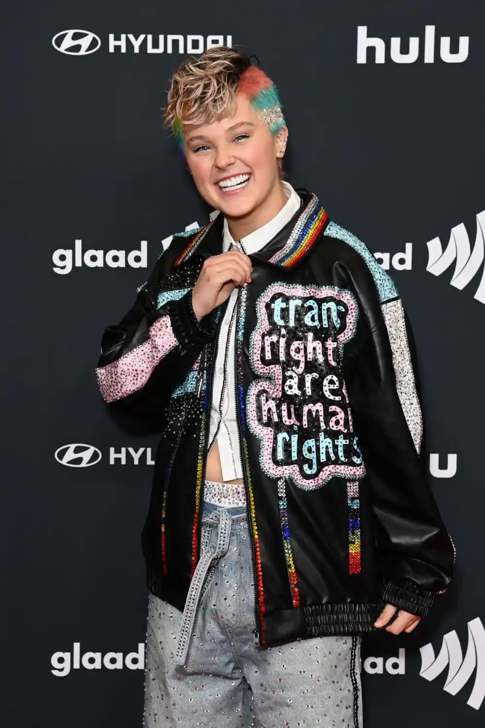 JoJo Siwa Claps Back at Critics Who Think Her Sexuality Is Fake: &lsquo;Actually Crazy&rsquo;