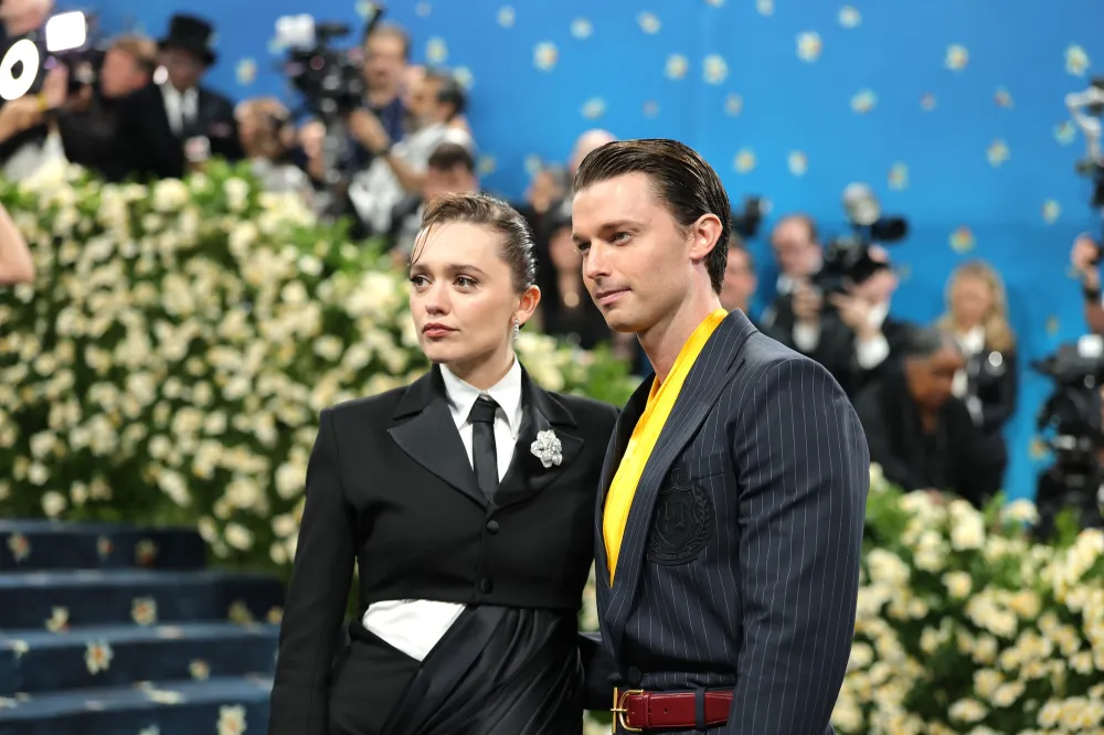 Aimee Lou Says She &lsquo;Loved Working With&rsquo; Walton Goggins Amid &lsquo;White Lotus&rsquo; Feud Rumors