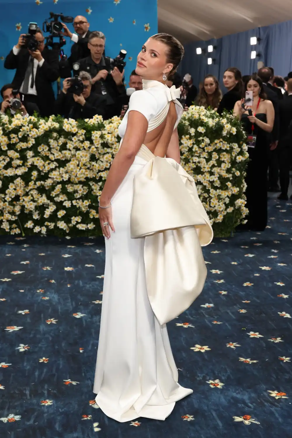 GettyImages-2213613350-Sofia-Richie-Met