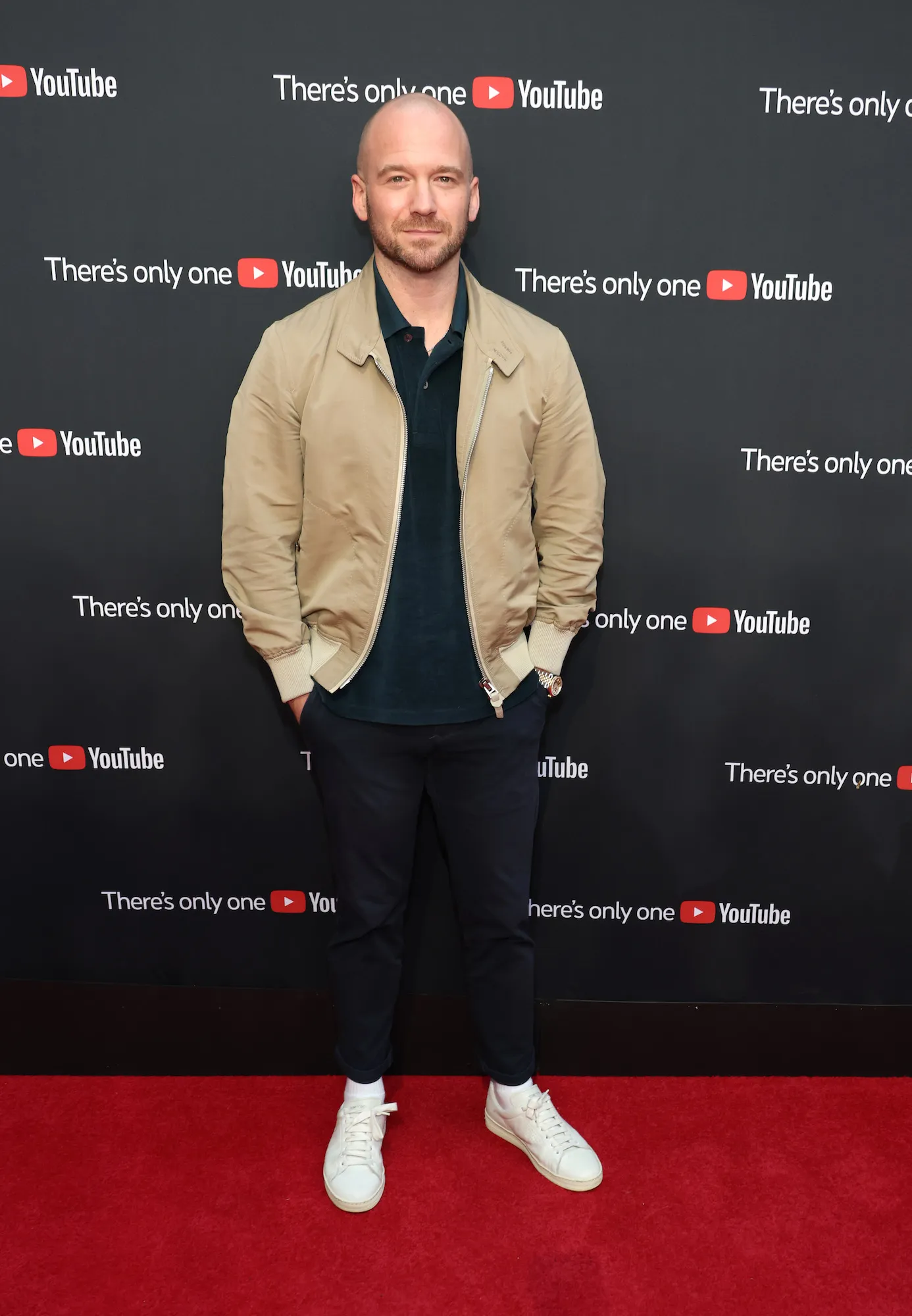 GettyImages-2215116701 Sean Evans Reveals Dream Hot Ones Guest