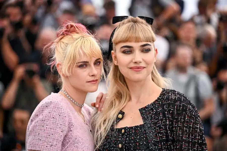 GettyImages-2215378781.jpg Kristen Stewart Imogen Poots Cannes Clap o Meter