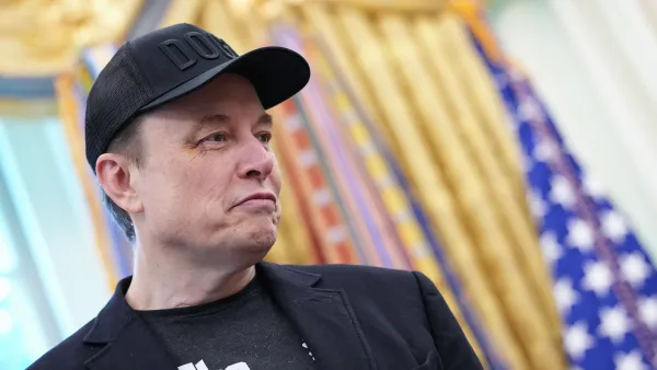 GettyImages-2217854519 elon musk says son gave him black eye