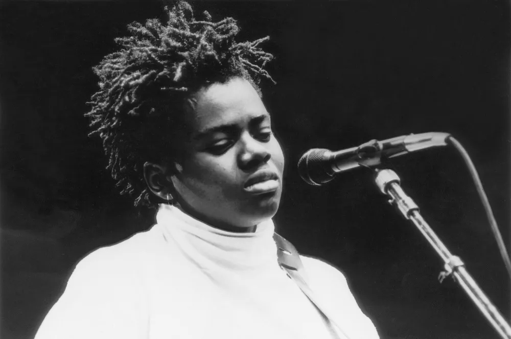 Tracy Chapman Has 'No Plans' to Leave Her Secluded Life: 'Fast Car' Singer Is a San Francisco Replica Luxury Handbagbody