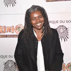 Tracy Chapman Has 'No Plans' to Leave Her Secluded Life: 'Fast Car' Singer Is a San Francisco Replica Luxury Handbagbody