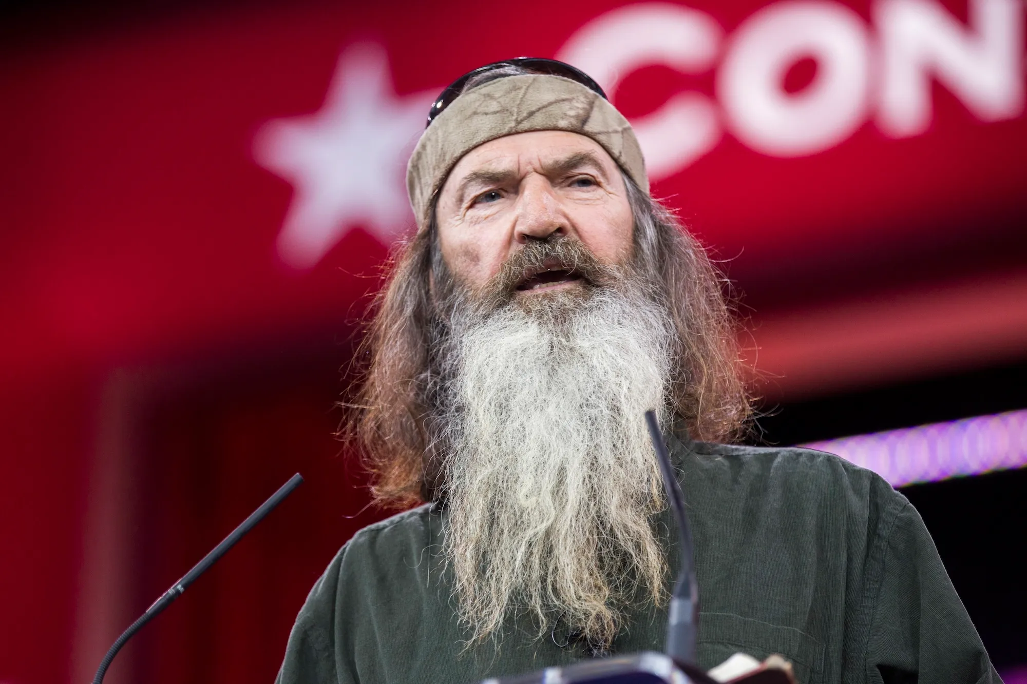 Robertson Family Tributes to Phil Robertson