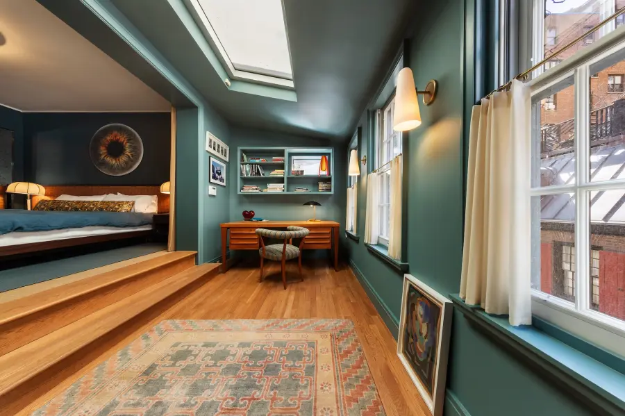 Graham Norton Sells Manhattan Carriage House Bedroom 2