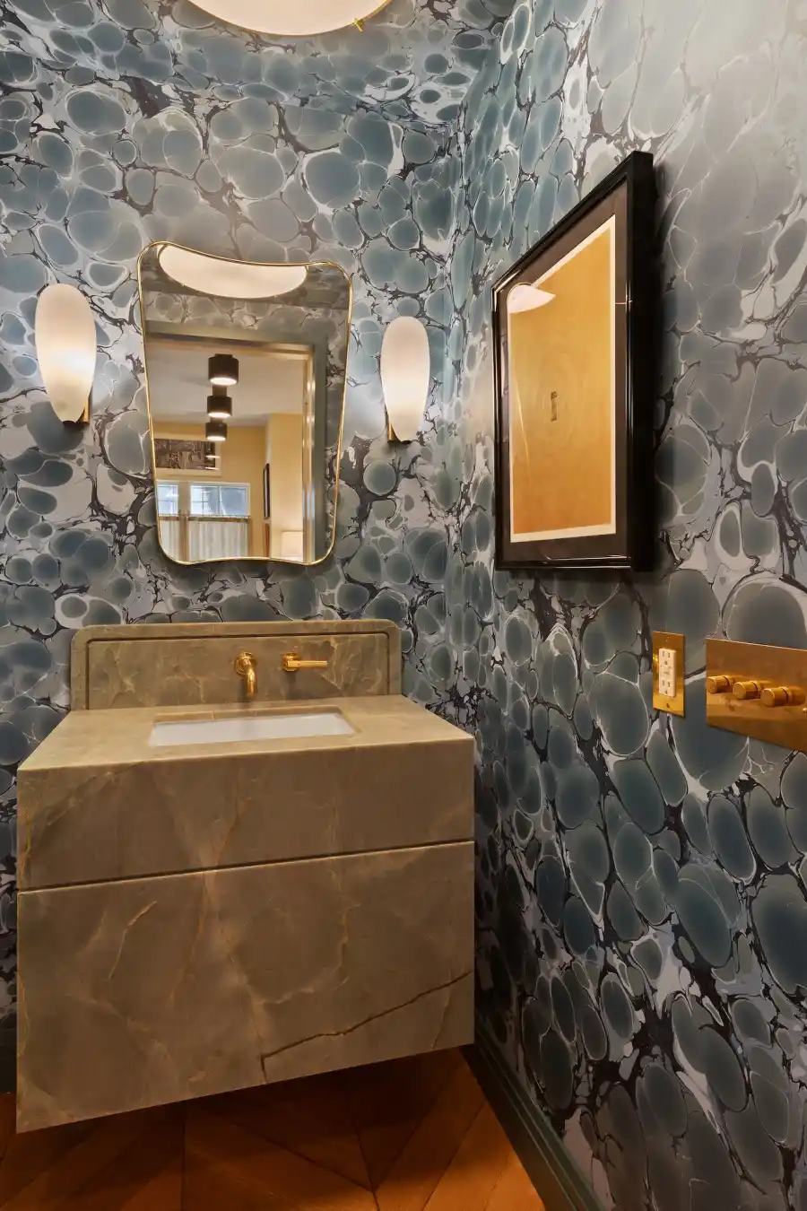 Graham Norton Sells Manhattan Carriage House Powder Room