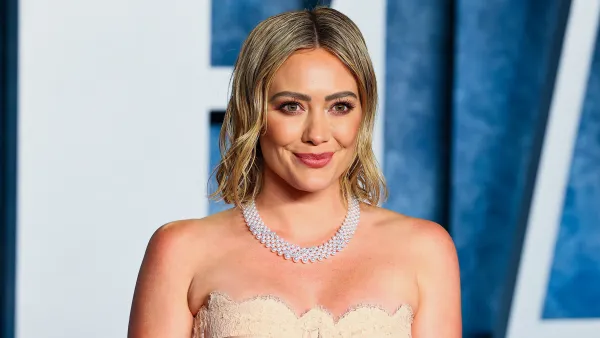 BEVERLY HILLS, CALIFORNIA - MARCH 12: Hilary Duff attends the 2023 Vanity Fair Oscar Party Hosted By Radhika Jones at Wallis Annenberg Center for the Performing Arts on March 12, 2023 in Beverly Hills, California. (Photo by Leon Bennett/FilmMagic)