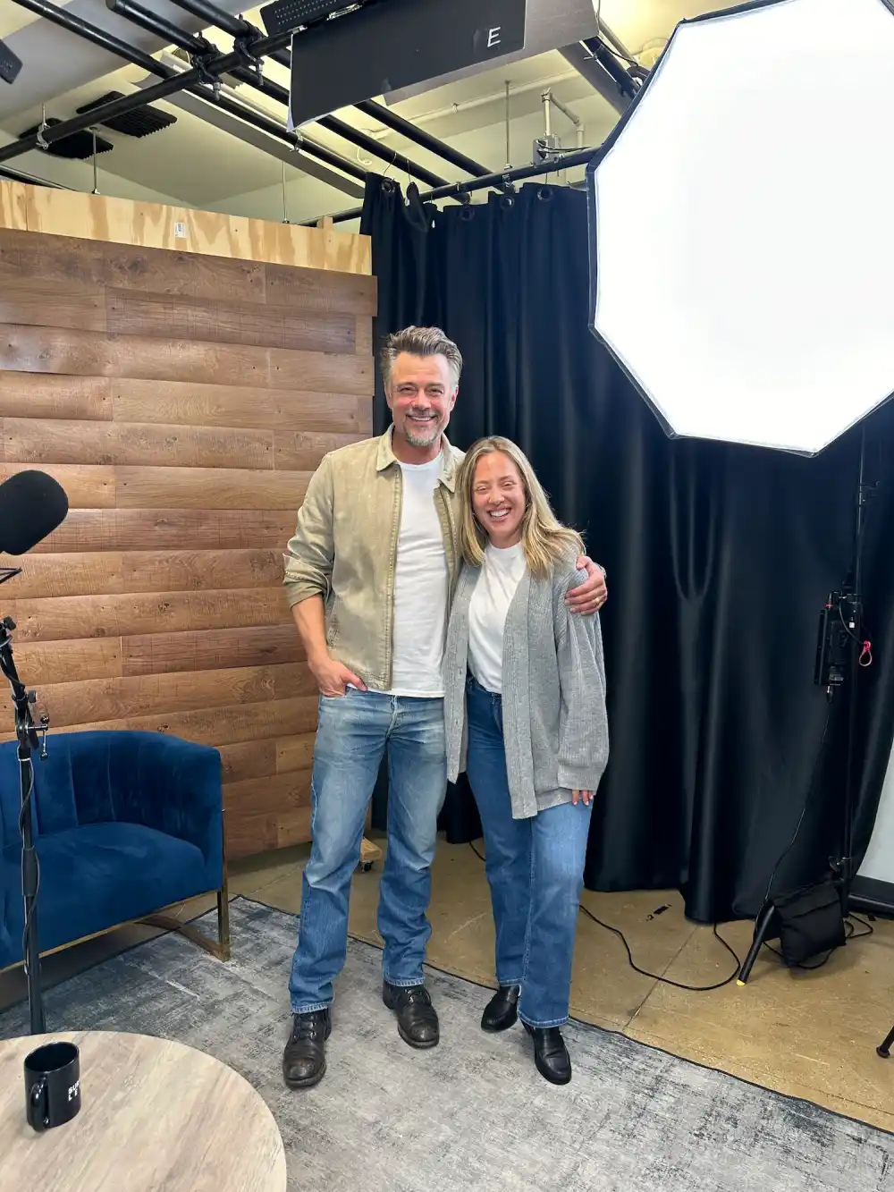 MG_951623-Josh-Duhamel-Not-Skinny-But-Not-Fat