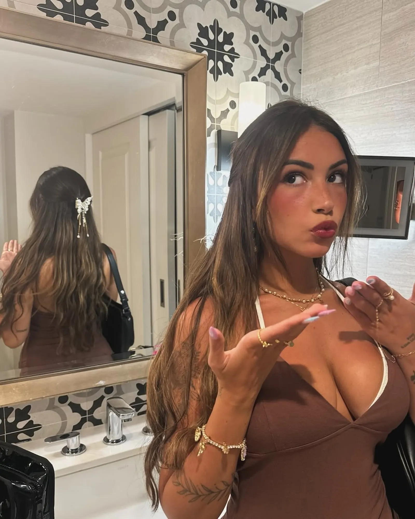 Influencer Reacts to Kentucky Derby Outfit Criticism