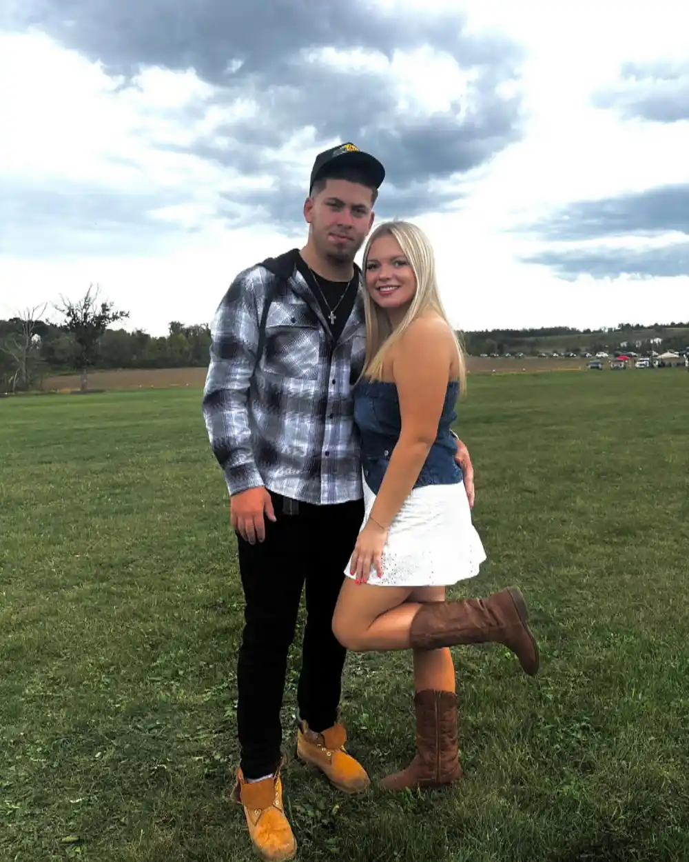 Injured MLB Fan Breaks Silence After 21-Foot Fall From Outfield Wall Kavan Markwood and Alonna Brown