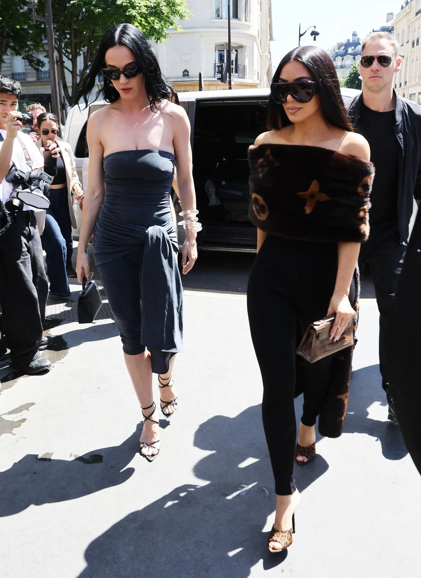 Jeff Bezos Fiancee Lauren Sanchez Marks Bachelorette Party With Kim Kardashian Katy Perry and More