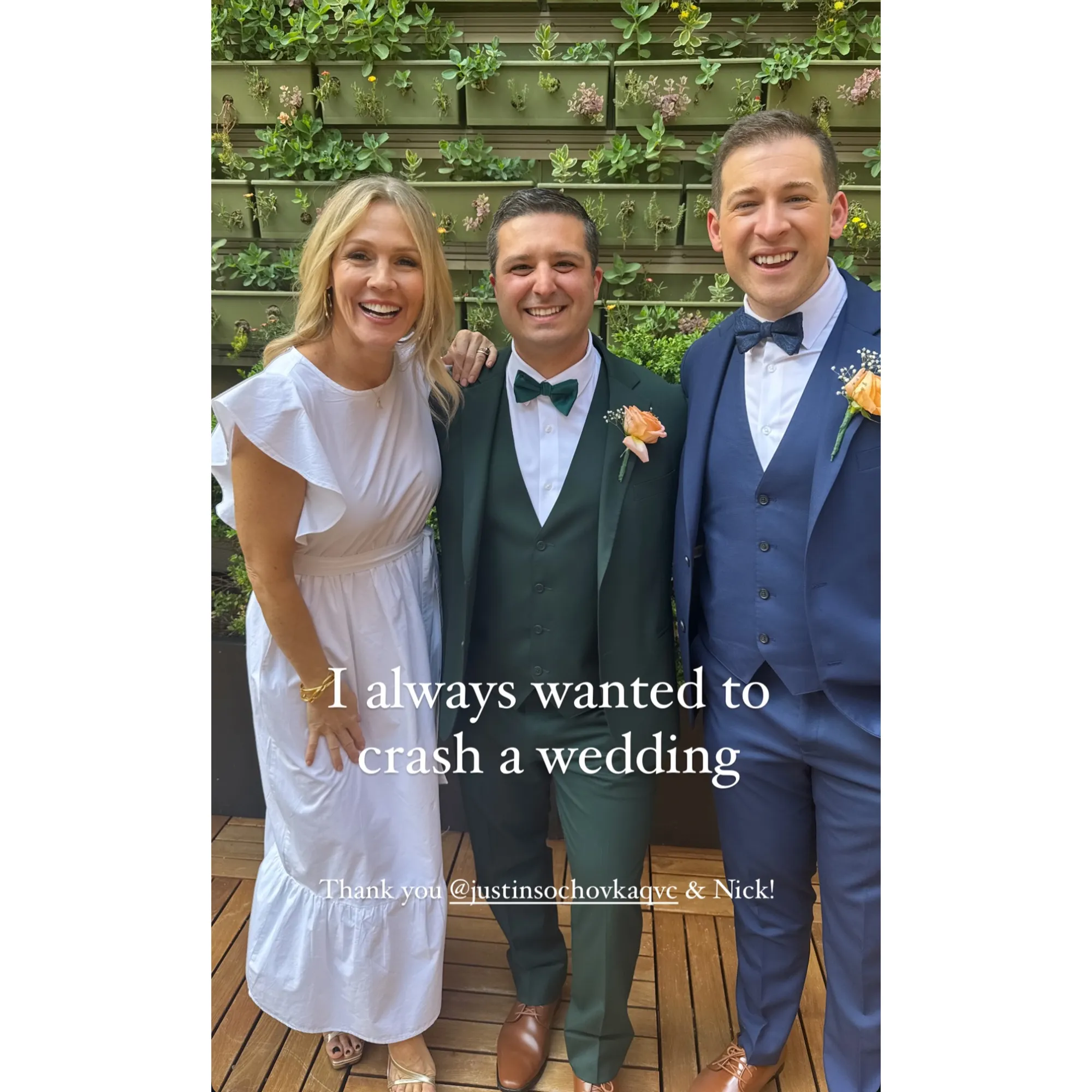 Jennie Garth Crashes QVC Host Justin Sochovka s Wedding