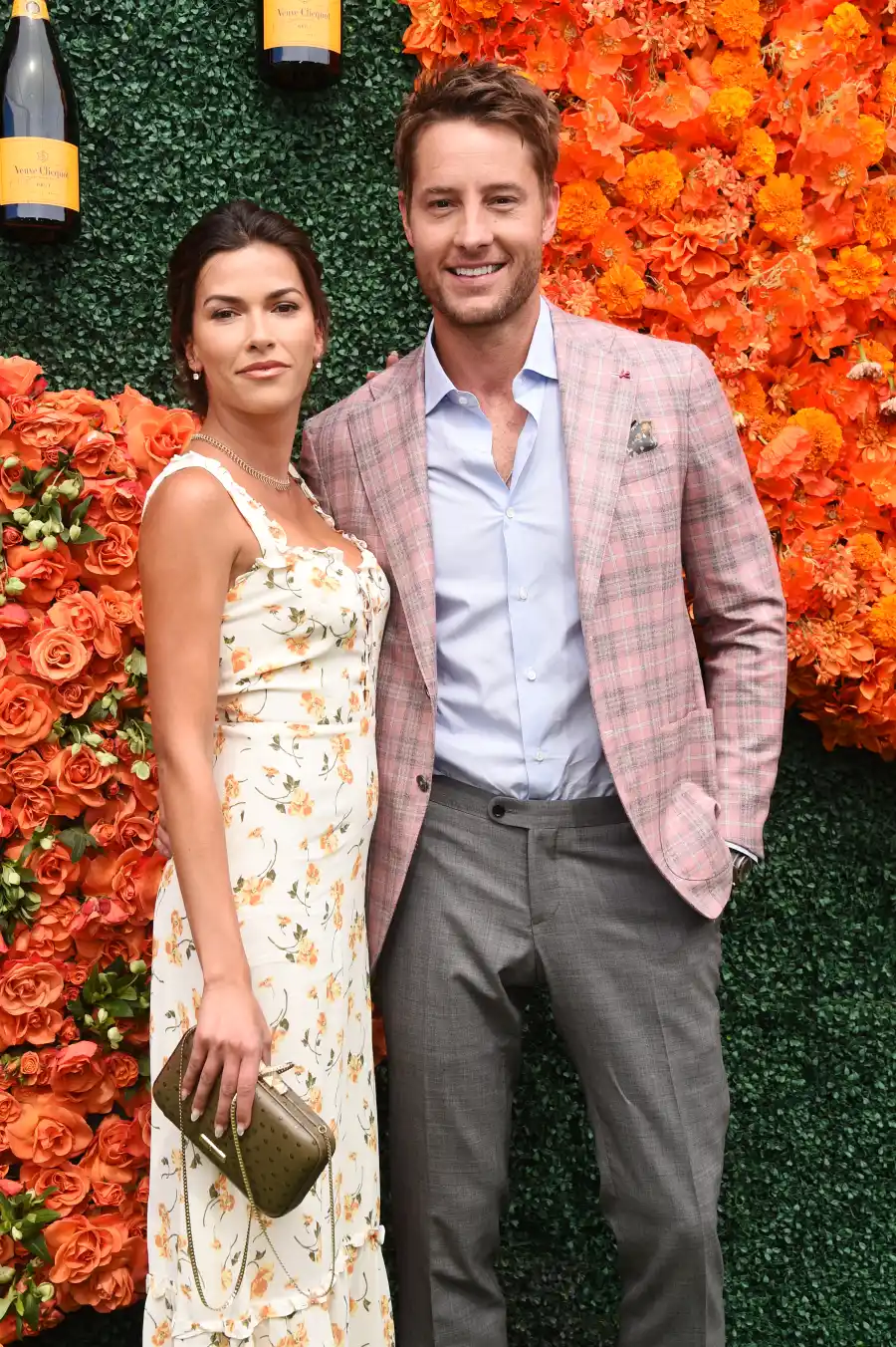 Justin Hartley and Sofia Pernas Cutest Red Carpet Moments