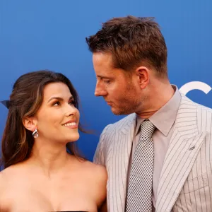 Justin Hartley and Sofia Pernas Cutest Red Carpet Moments
