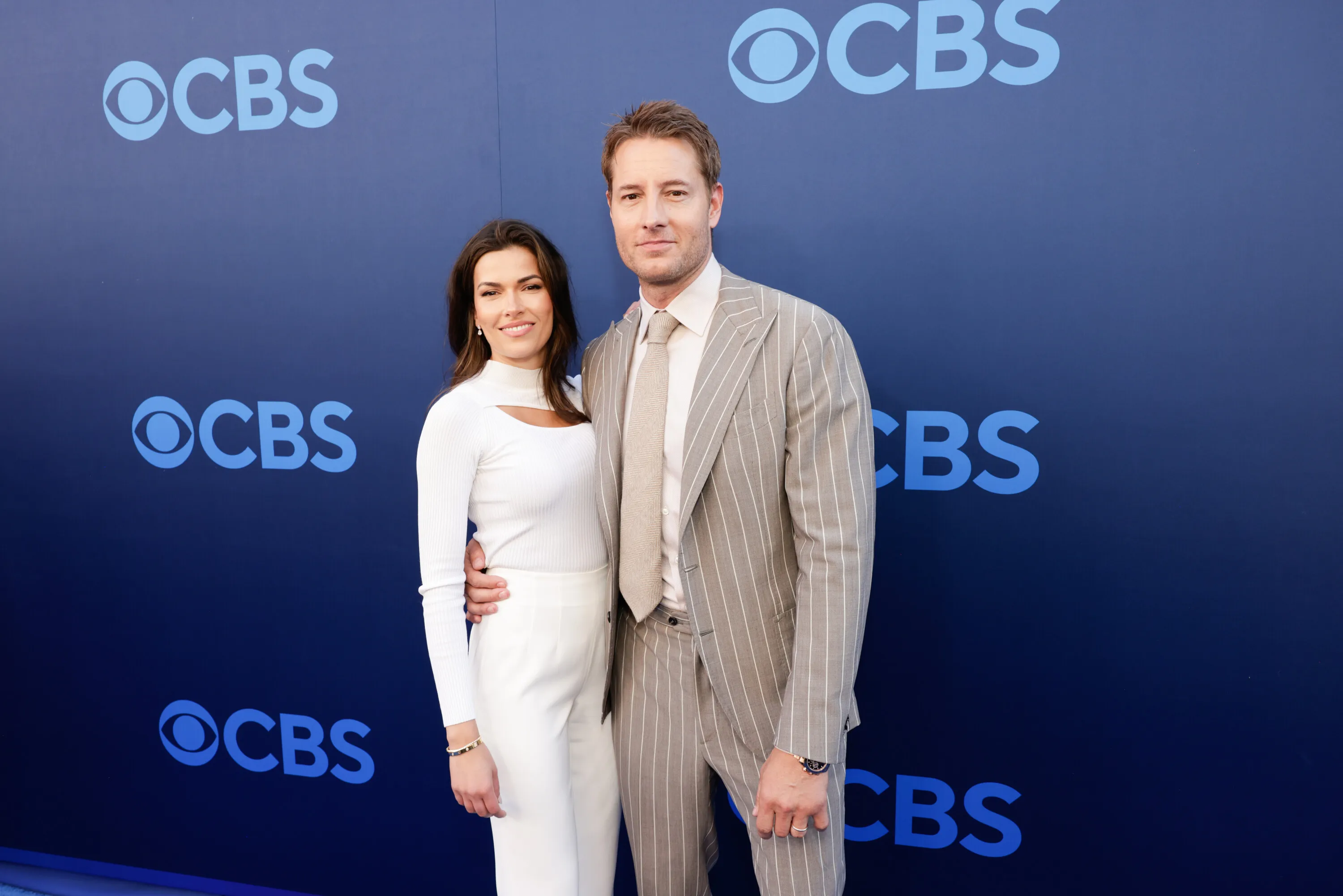 Justin Hartley and Wife Sofia Pernas Celebrate Season 3