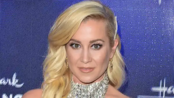 Kellie Pickler In Laws Call Her Callous