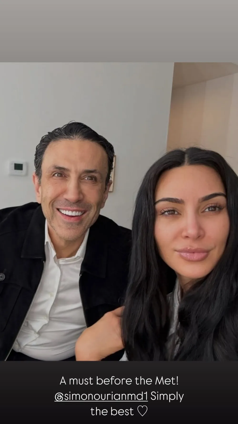 Kim Kardashian - 6462359