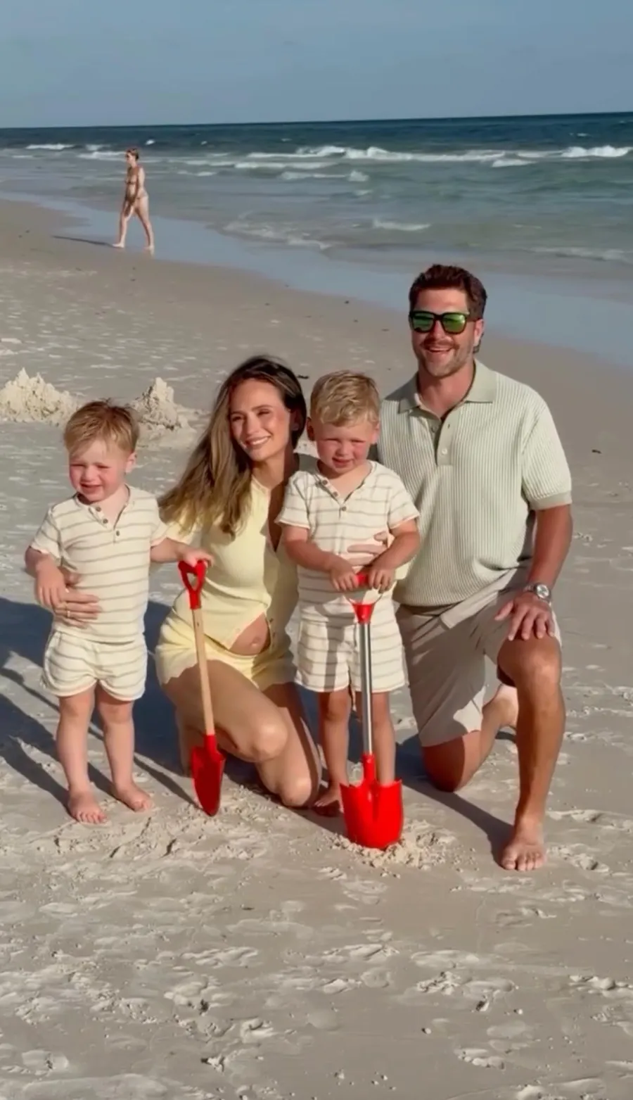 Lauren Bushnell Is Pregnant Expecting Baby No 3 With Husband Chris Lane Details CS