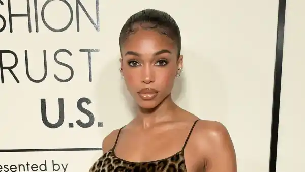 Lori Harvey Shows Off Her Rock Hard Abs in Sleek Alo Gear