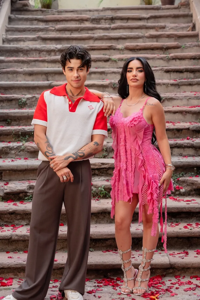 Mario Bautista y Kimberly Loaiza grabaron el tema 'Mamá'