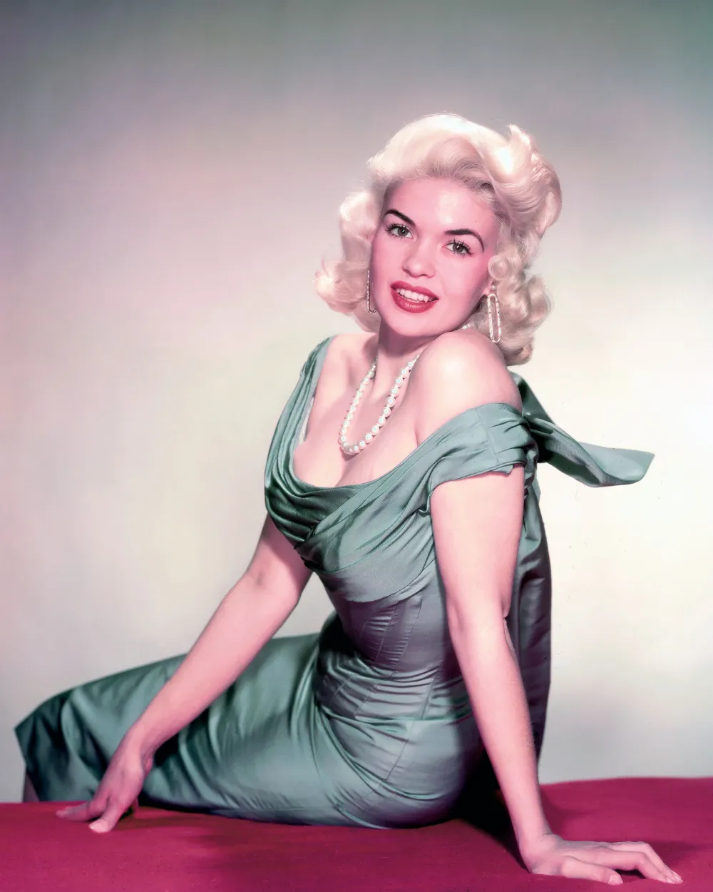 Mariska Hargitay Continues to Honor Mom Jayne Mansfield With Cannes Outfit