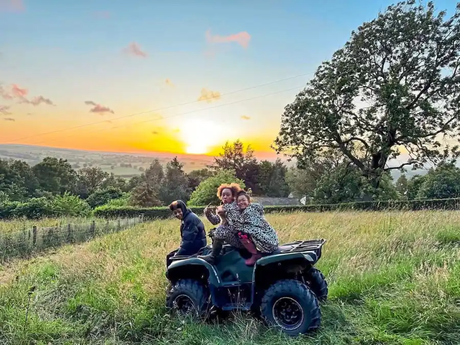 Mel B Farm 2521 Luxury Handbag Shopping 2