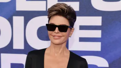 Lisa Rinna Reveals How Much Money It Would Take to Get Her Back on 'RHOBH'