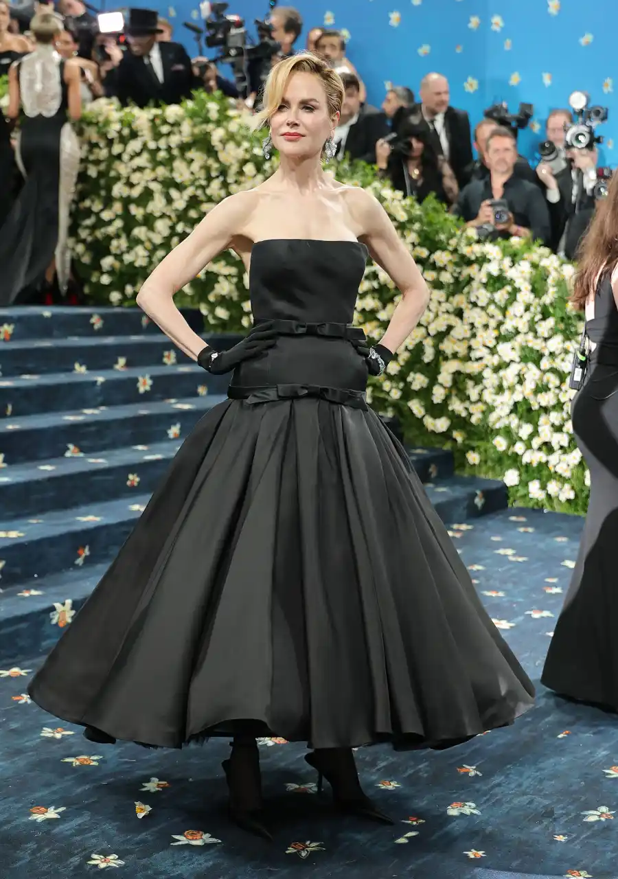 Nicole Kidman Red Carpet Arrival Blue Carpet 2025 Met Gala
