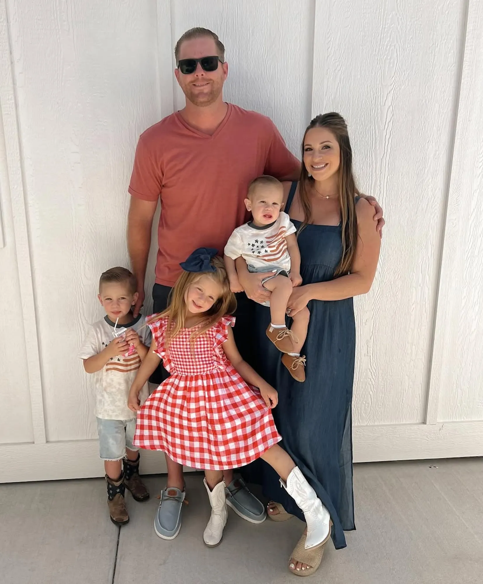 Parenting Influencer Lindsay Dewey Reflects on 1st Mother's Day Without Son