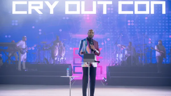 Pastor Keion Henderson speaks onstage during day 1 of Cry Out Con